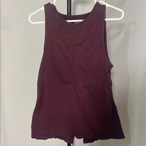 Athleta maroon Sleeveless Fitted Crop Tank Top